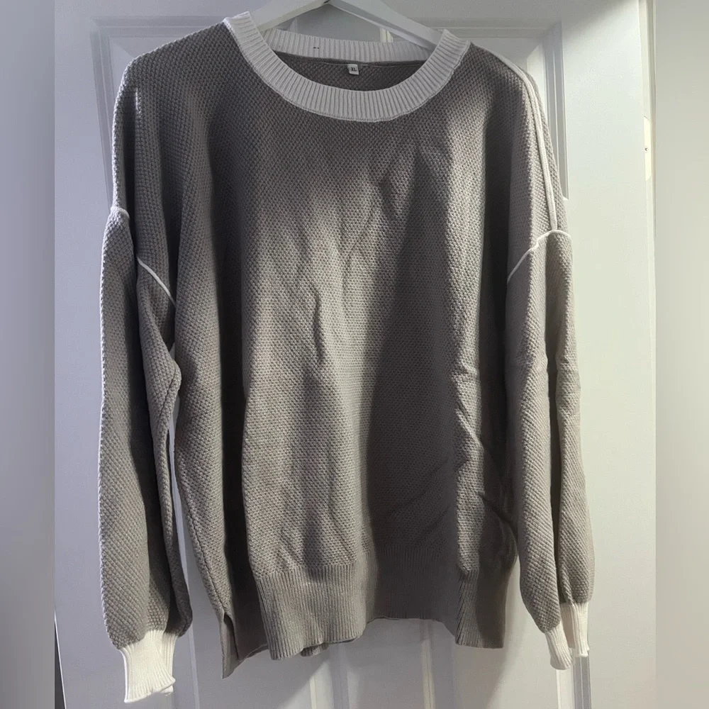 Only worn once! Women’s XL Gray Women's Sweater